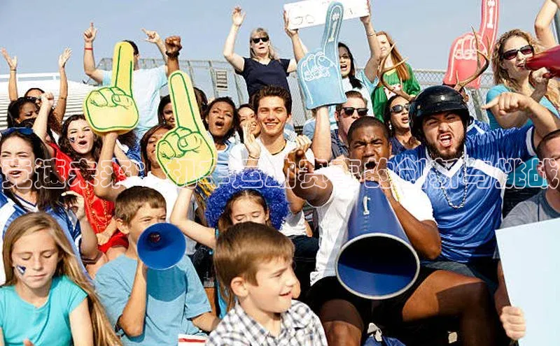 竞速未来：机车运动赛事的创新与挑战